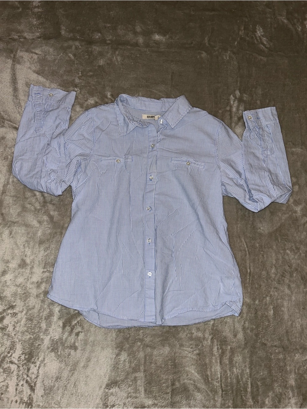 Old Navy Light Blue Pinstripe Women’s Button-Down Shirt